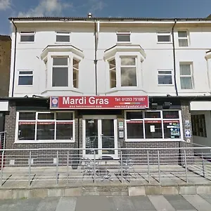 https://the-mardi-gras-guest-accommodation.hotelsin-chester.com
